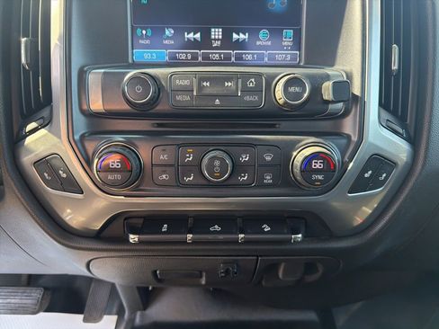 Used 2017 Chevrolet Silverado 1500 LT w/ True North Edition AWD/4WD image 18