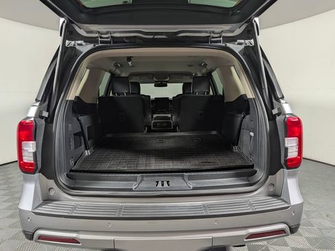 Certified 2024 Ford Expedition XLT RWD image 6