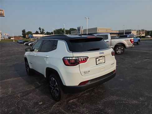 Used 2024 Jeep Compass Limited AWD/4WD image 26