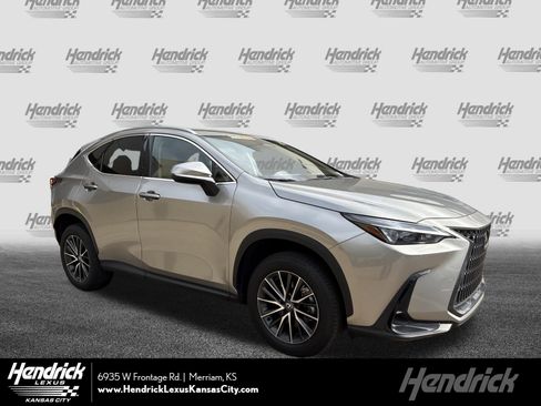 Used 2024 Lexus NX 250 FWD w/ Towing Package (2000 Lbs) image 1