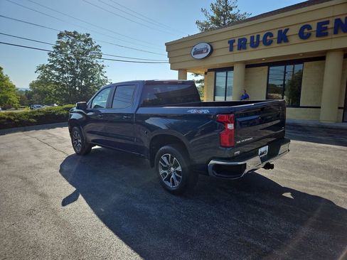 Used 2023 Chevrolet Silverado 1500 LT AWD/4WD image 3