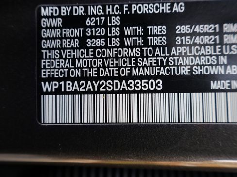 Used 2025 Porsche Cayenne Coupe image 39