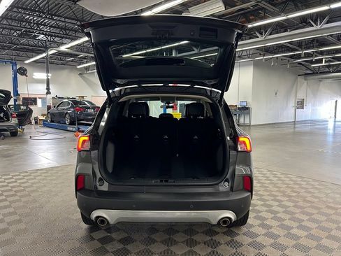 Used 2020 Ford Escape SEL FWD image 9