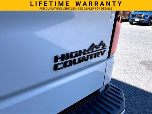 Used 2024 Chevrolet Silverado 1500 High Country AWD/4WD image 6