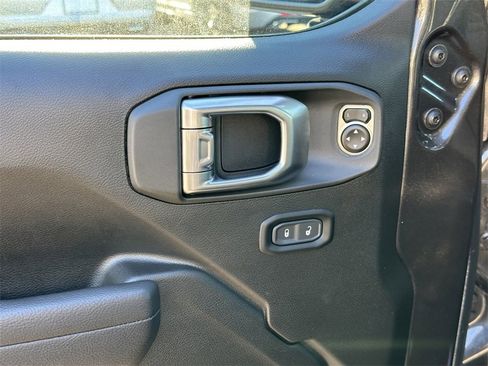 New 2023 Jeep Gladiator Sport image 14