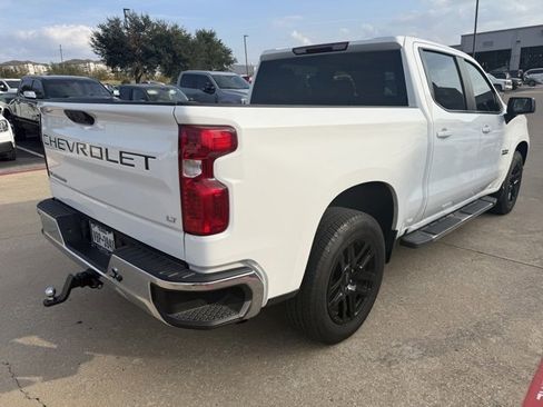 Used 2024 Chevrolet Silverado 1500 LT image 3