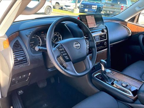 Certified 2024 Nissan Armada SL w/ Captain's Chairs Package image 15