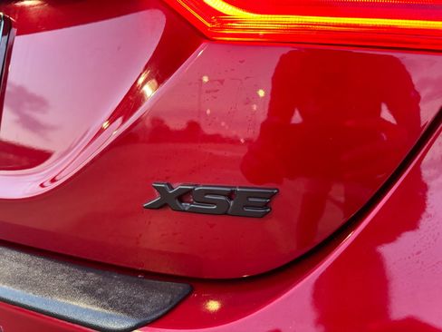 Used 2023 Toyota Camry XSE image 10