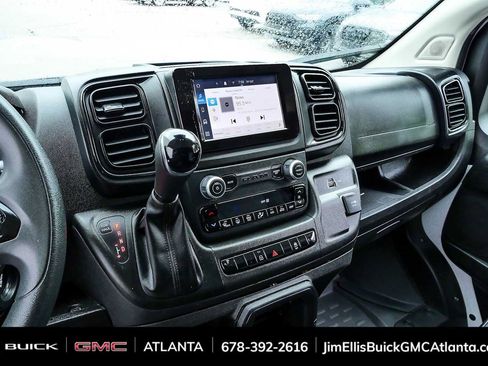 Used 2024 RAM ProMaster 2500 w/ Convenience Group FWD image 12