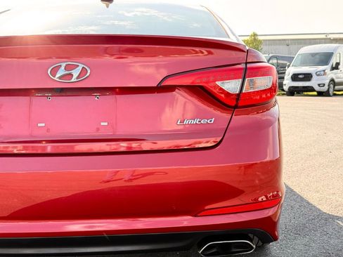 Used 2017 Hyundai Sonata Limited w/ Tech Package 03 image 13