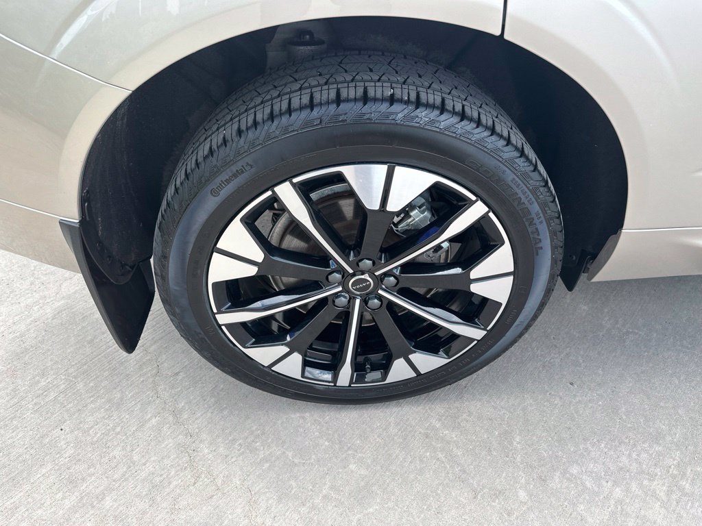 Certified 2026 Volvo XC60 T8 Plus w/ Protection Package Premier AWD/4WD image 14