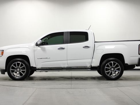 Used 2022 GMC Canyon Denali image 7