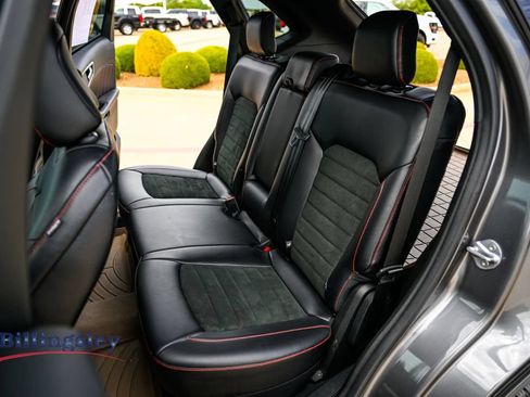 Used 2023 Ford Edge ST-Line AWD/4WD image 11