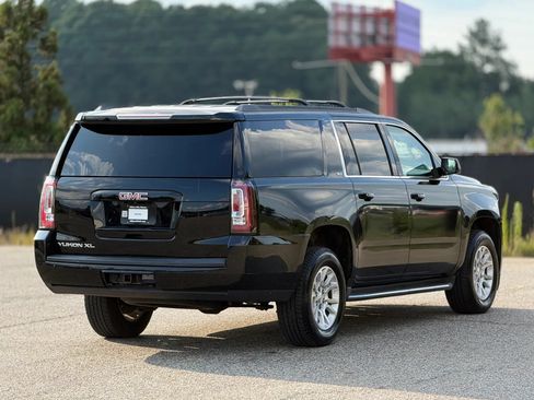 Used 2015 GMC Yukon XL SLT w/ Open Road Package AWD/4WD image 9
