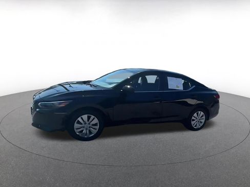 Used 2025 Nissan Sentra S image 8