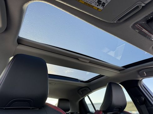 New 2026 Toyota Prius Plug-In Hybrid image 3