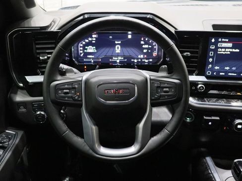 Used 2024 GMC Sierra 1500 Elevation w/ Preferred Package image 7