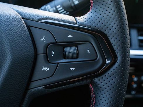 New 2025 Chevrolet Trax RS w/ Driver Confidence Package image 19