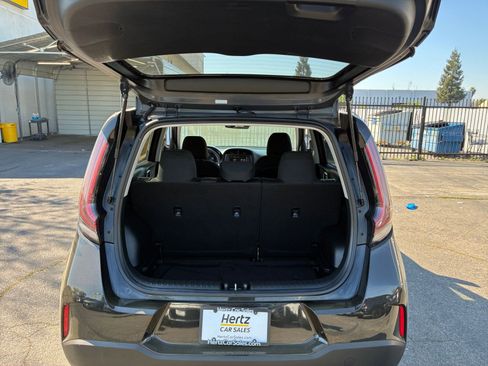 Used 2025 Kia Soul LX w/ LX Technology Package image 29