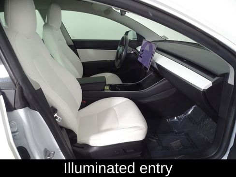 Used 2019 Tesla Model 3 Mid Range image 14