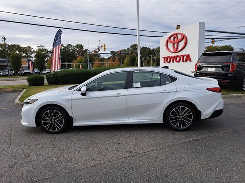 New 2026 Toyota Camry XLE image 9