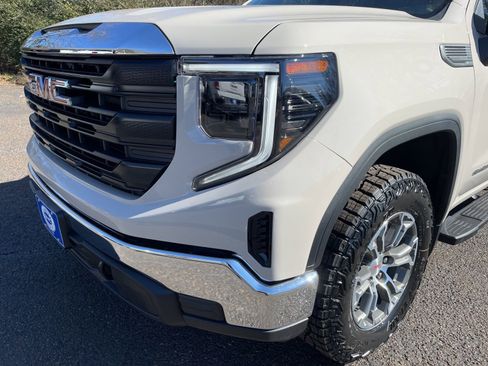 New 2026 GMC Sierra 1500 Pro w/ Pro Value Package image 9