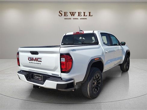 New 2026 GMC Canyon Elevation w/ Convenience Package image 5