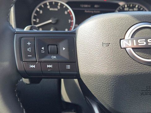 Used 2026 Nissan Rogue SV image 29