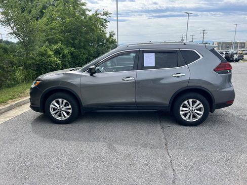 Used 2018 Nissan Rogue S w/ S Value Package AWD/4WD image 4