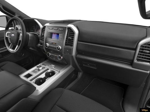 Used 2020 Ford Expedition XLT w/ Equipment Group 202A AWD/4WD image 5