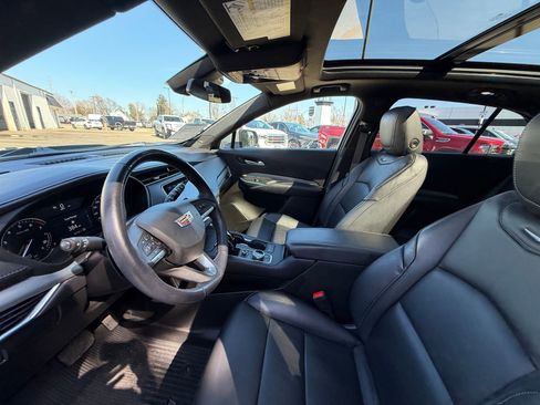 Used 2023 Cadillac XT4 Premium Luxury w/ Cold Weather Package image 4