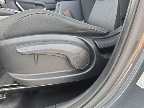 Used 2022 Kia Soul LX w/ Technology Package image 16