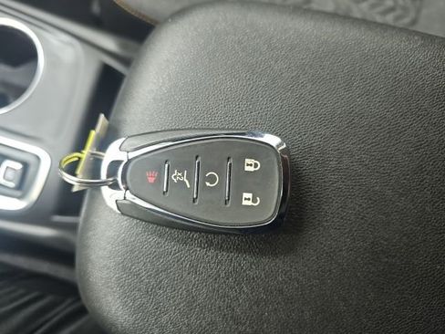 Used 2023 Chevrolet Equinox LT image 10