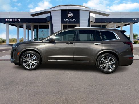 Used 2020 Cadillac XT6 Premium Luxury image 7