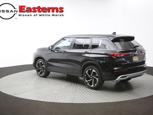 Used 2024 Mitsubishi Outlander AWD image 63