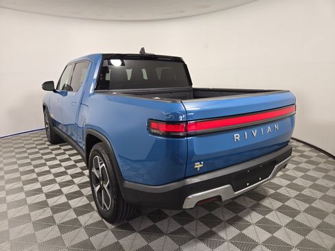 Used 2022 Rivian R1T Adventure AWD/4WD image 3