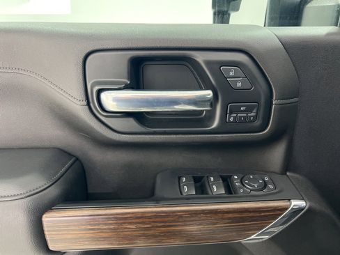 Used 2023 Chevrolet Silverado 2500 High Country w/ Technology Package image 20