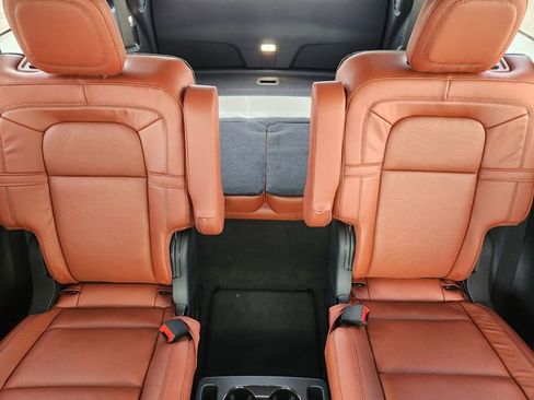 New 2026 Lincoln Aviator Reserve w/ Luxury Package image 13