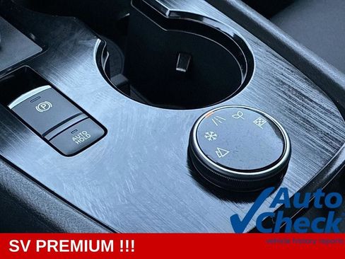 Certified 2023 Nissan Rogue SV w/ SV Premium B Package AWD/4WD image 30