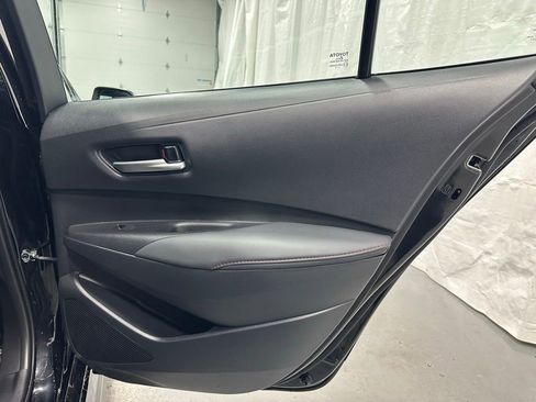 Used 2025 Toyota Corolla SE w/ SE Premium Package image 49