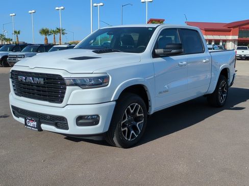 Used 2025 RAM 1500 Laramie w/ Sport Appearance Package AWD/4WD image 7