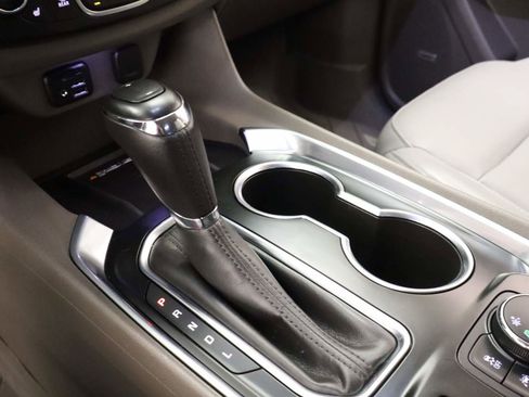 Used 2020 Chevrolet Traverse Premier w/ LPO, Floor Liner Package FWD image 9