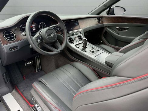Certified 2025 Bentley Continental GT Mulliner AWD/4WD image 21