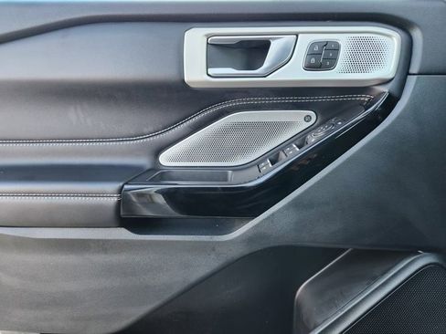 Used 2022 Ford Explorer ST w/ Equipment Group 401A image 21