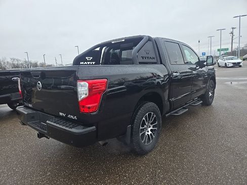Used 2021 Nissan Titan SV w/ SV Convenience Package image 7