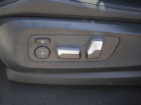 New 2026 BMW X5 xDrive40i w/ Parking Assistance Package AWD/4WD image 17