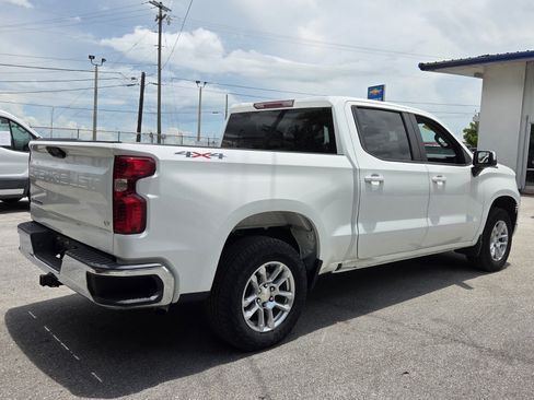 Certified 2022 Chevrolet Silverado 1500 LT AWD/4WD image 5