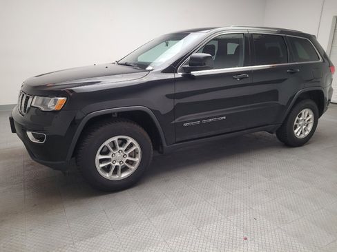 Used 2018 Jeep Grand Cherokee Laredo image 2