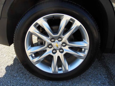 Used 2019 Chevrolet Blazer LT w/ Sun and Wheels Package image 19