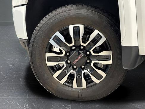 Used 2022 GMC Sierra 2500 AT4 w/ AT4 Premium Plus Package image 41